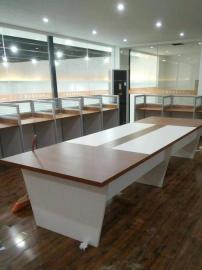 圖渝聚辦公家具廠 一站式專業定制，打造高效舒適的辦公空間